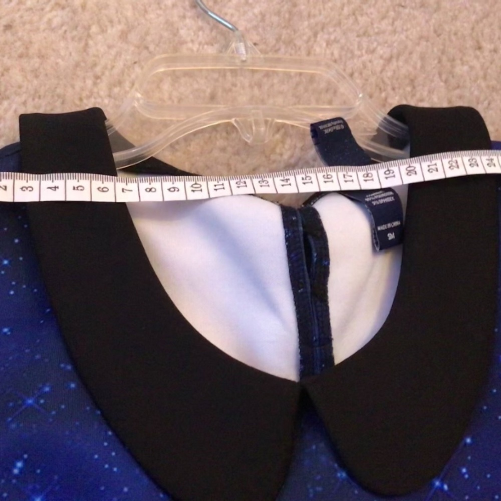Dress - Picture 4 of 7